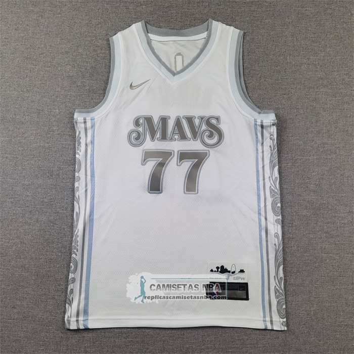 Camiseta Nino Dallas Mavericks Luka Doncic NO 77 Ciudad 2024-25 Blanco